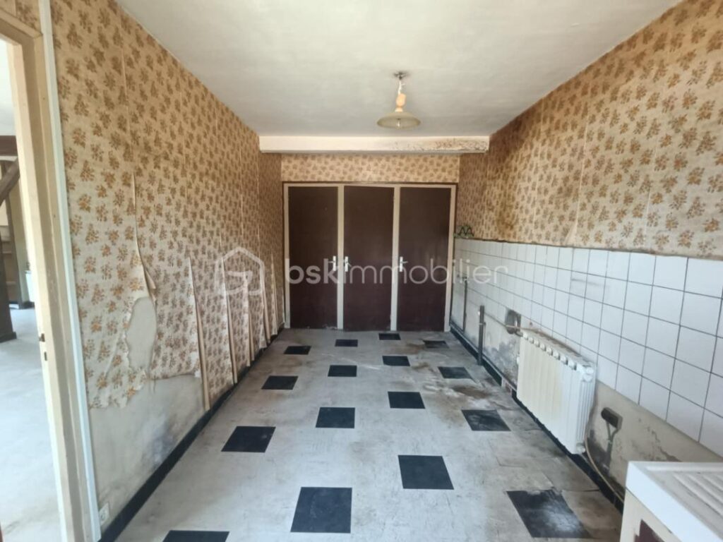 Grande Maison de Village en Pierres de 153 m2 à Allas les Mines – 6 pièces – 4 chambres – 153 m²