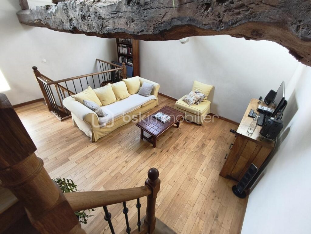 Maison de charme en pierre – Volumes, lumière et sérénité au cœur des marais – 7 pièces – 4 chambres – 245 m²