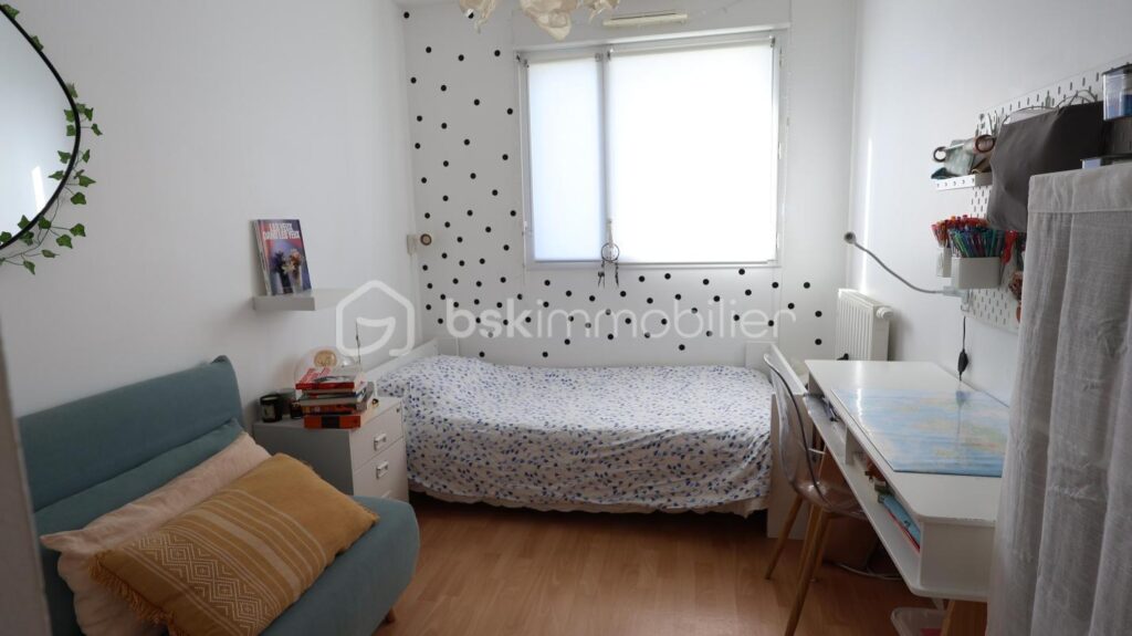 Superbe appartement T4 avec terrasse panoramique de 50 m2 à Chantepie – 4 pièces – 3 chambres – 77 m²