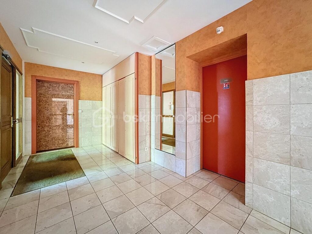 Bel appartement situé sur les hauteurs de Dijon- parking- cave et piscine – 2 pièces – 1 chambre – 51 m²