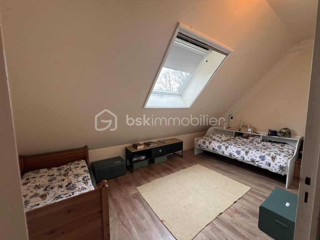 Maison de 150 M2 *** 37550 SAINT-AVERTIN*** – 7 pièces – 5 chambres – 150 m²