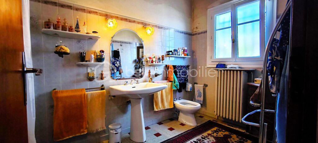 Magnifique maison avec un jardin et un grand garage sur Rognes – 3 pièces – 2 chambres – 95 m²