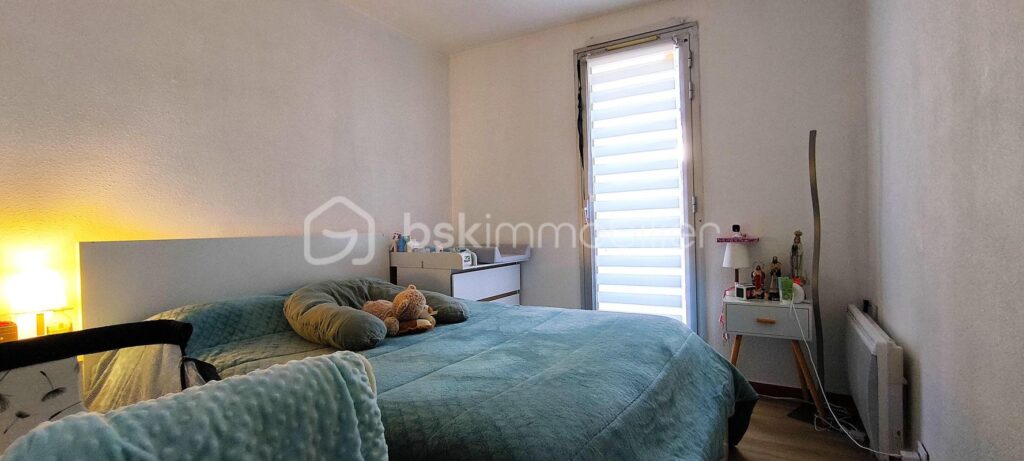 Magnifique appartement T3, avec une cave , située dans une résidence sur les hauteurs de Cassis – 3 pièces – 2 chambres – 67 m²