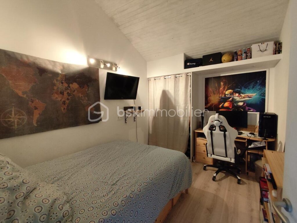 Charmante maison de famille en pierre dans un petit hameau au calme – 5 pièces – 3 chambres – 110 m²