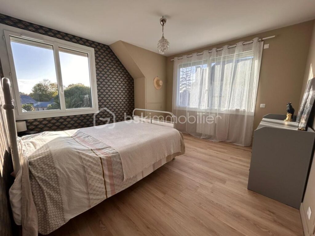 A Lancieux – Proche de la plage – Superbe appartement de 98,90 m² avec garage et parking – 5 pièces – 4 chambres – 98 m²