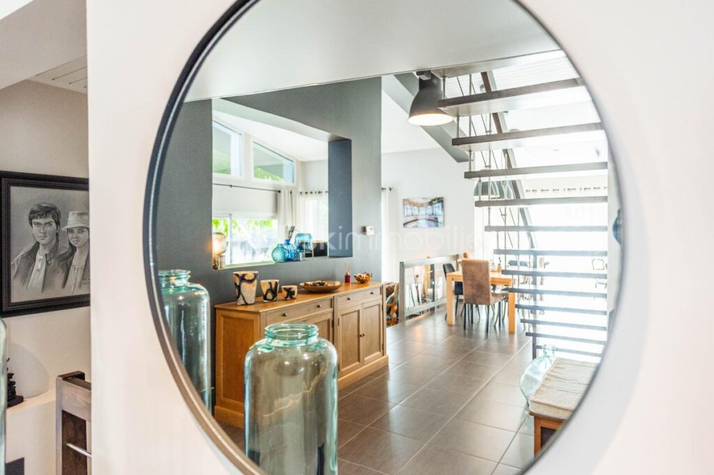 EXCLUSIVITE SUPERBE VILLA ANNECY LE VIEUX – 8 pièces – 5 chambres – 219 m²