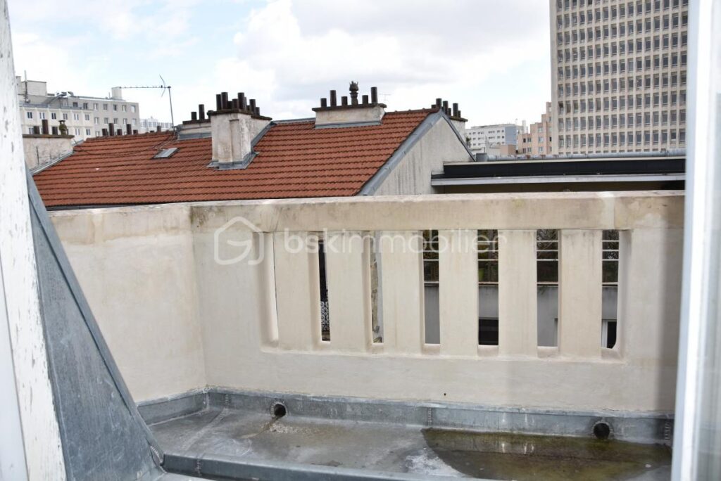 5 PIECES – RUE CASTAGNARY – PARIS 15 – 5 pièces – 3 chambres – 77 m²