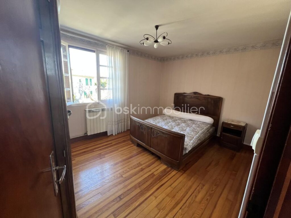 A saisir coquette petite maison – 5 pièces – 3 chambres – 80 m²