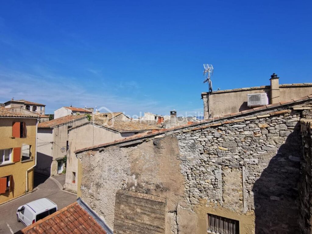 APPARTEMENT T2 DE 48 m² AVEC GARAGE EN PLEIN CENTRE DE CAUMONT SUR DURANCE – 2 pièces – 1 chambre – 47 m²