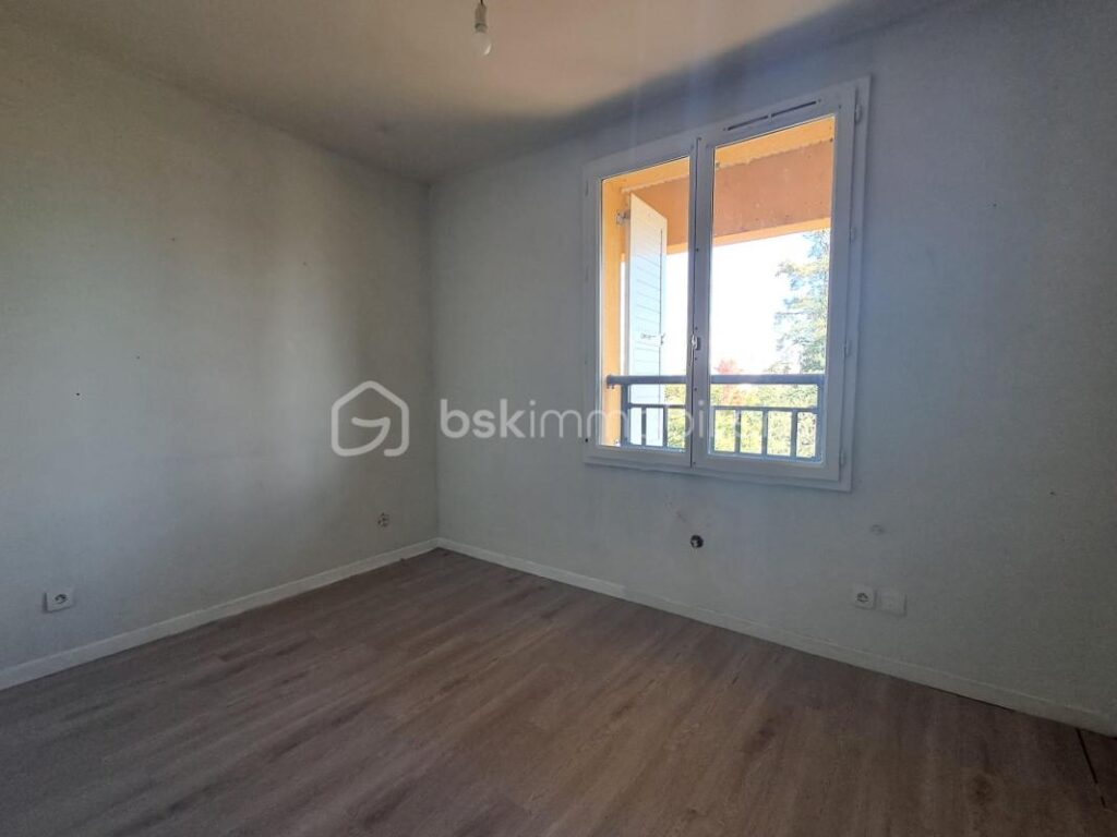Appartement T3 en duplex en excellent état avec vue dégagée – 3 pièces – 2 chambres – 57 m²