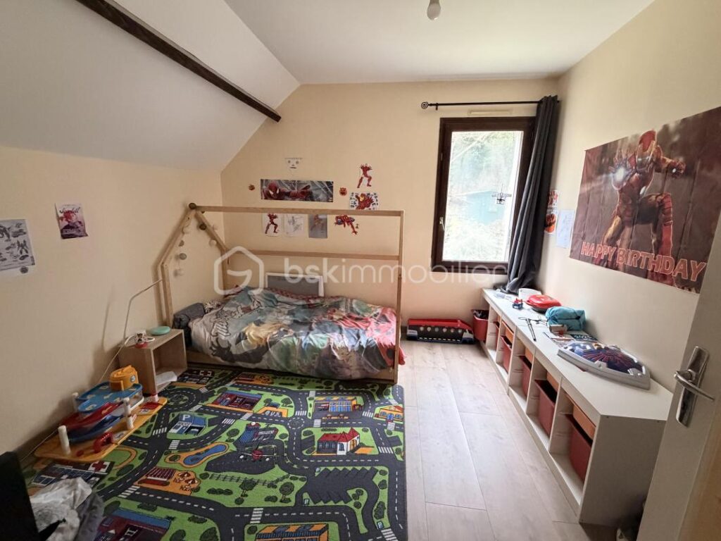 Maison de 112 m² – 6 pièces – 4 chambres – 112 m²