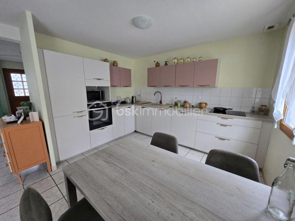 Magnifique Pavillon de plain pied de 128m² à Nevers – 7 pièces – 6 chambres – 128 m²