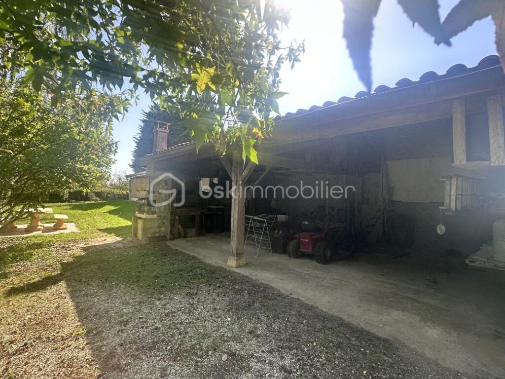 Propriété Gersoise avec deux maisons et 4,5 hectares, idéale pour différents projets – 8 pièces – 3 chambres – 148 m²