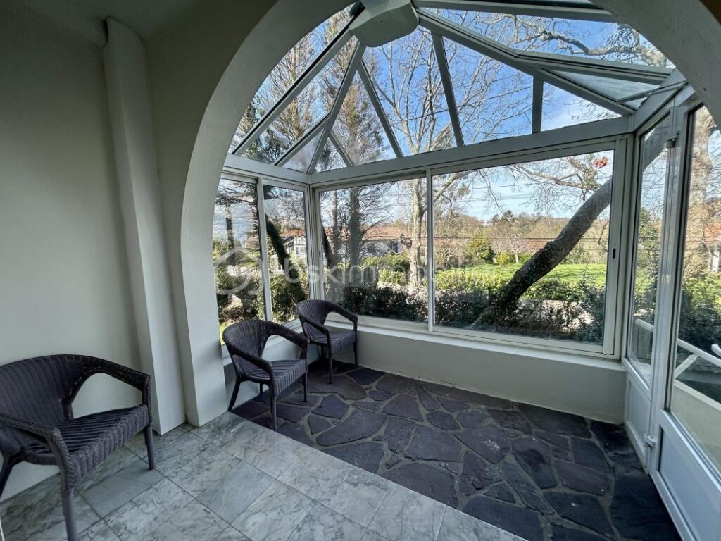 T3 de 64 m2 avec vue dégagée à Urrugne – 3 pièces – 2 chambres – 64 m²