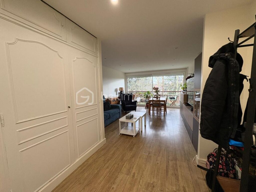 Nouveau – 4 pièces – 2 chambres – 75 m²