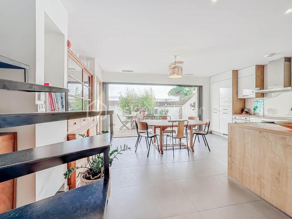 *** MAGNIFIQUE VILLA T5 de 2016 AVEC JARDIN PISCINABLE à PALAVAS *** – 5 pièces – 4 chambres – 100 m²