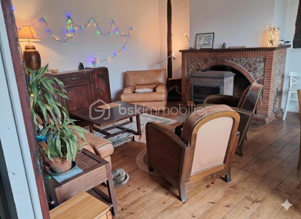 RARE à la Bastide-de-Sérou : Bâtisse Historique de 1745, Piscine & Vue Montagnes – 9 pièces – 5 chambres – 260 m²