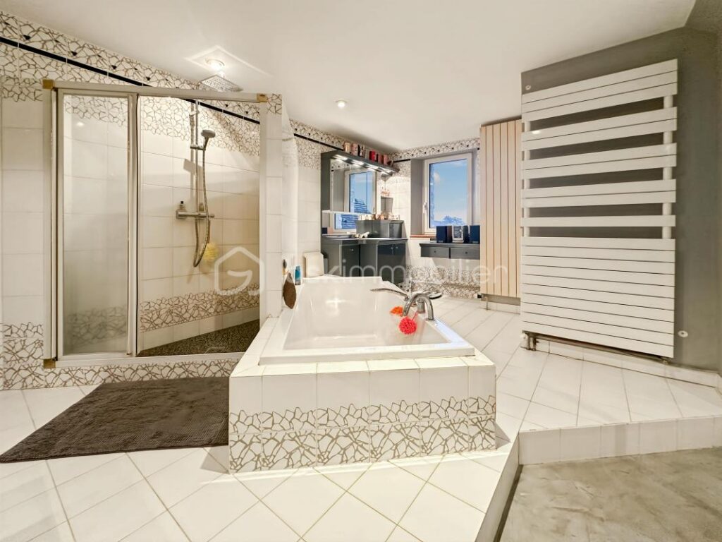 Magnifique demeure – 8 pièces – 5 chambres – 264 m²