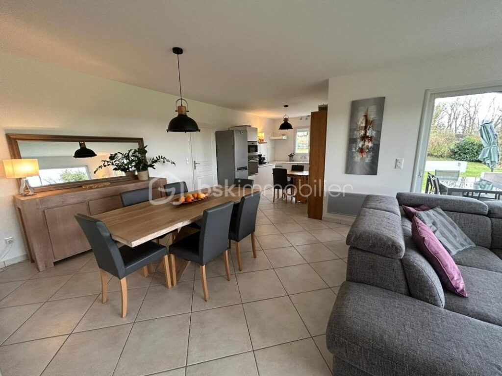 A SAISIR MAISON CONTEMPORAINE – 4 pièces – 3 chambres – 98 m²