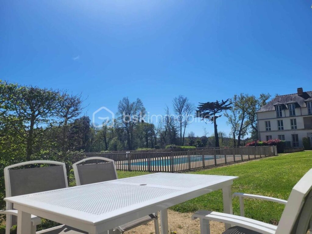 BADEN – GOLFE DU MORBIHAN – APPARTEMENT 35 M² – PISCINE – TERRASSE – 3 pièces – 2 chambres – 34 m²