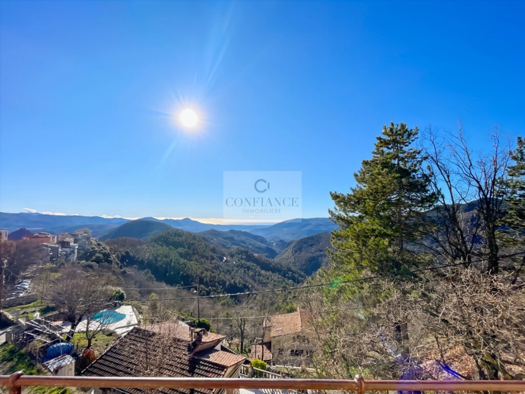 Maison individuelle – 4 pièces – 3 chambres – 120 m²