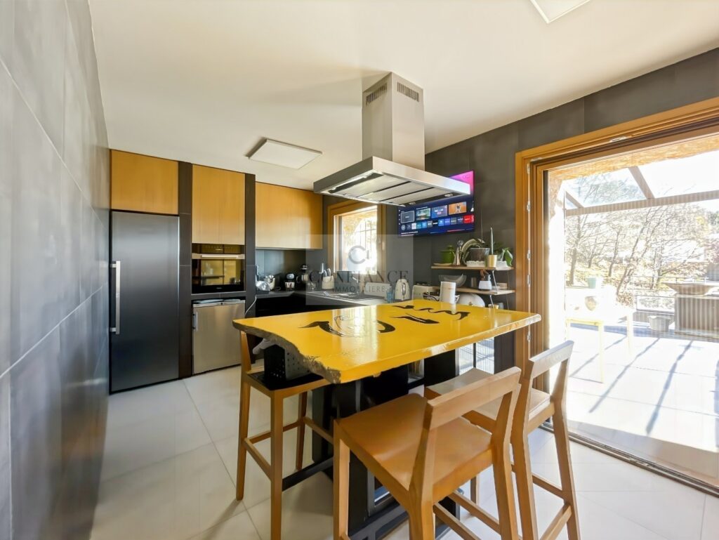 Maison individuelle – 4 pièces – 3 chambres – 120 m²