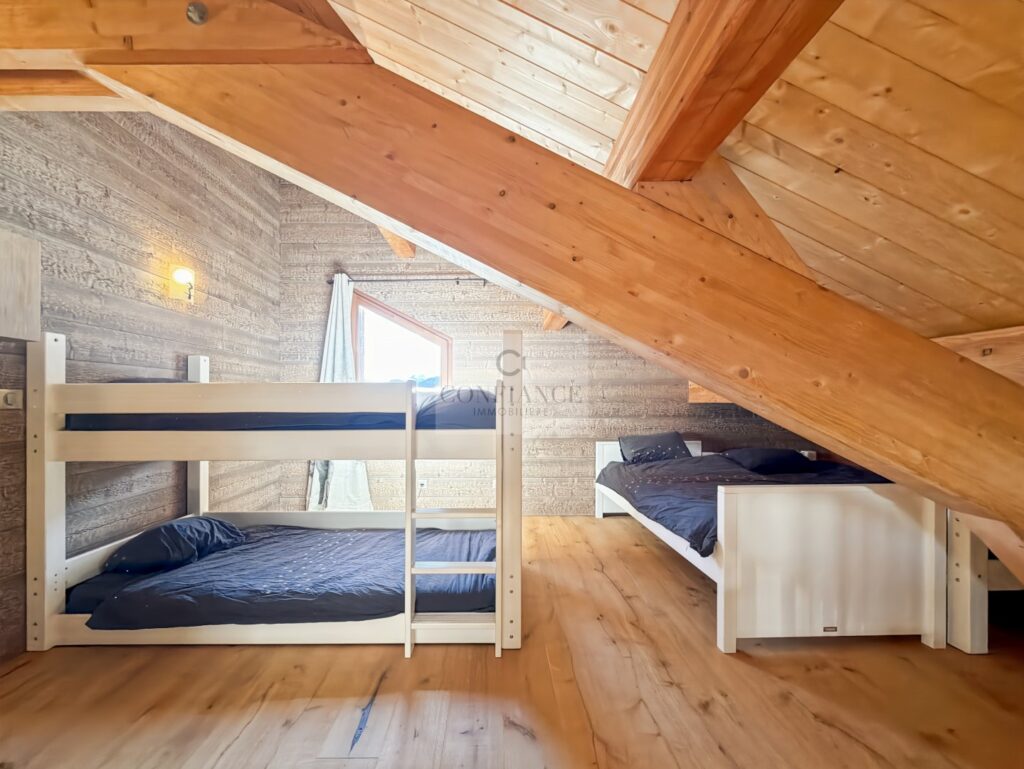 Chalet – 6 pièces – 5 chambres – 165 m²