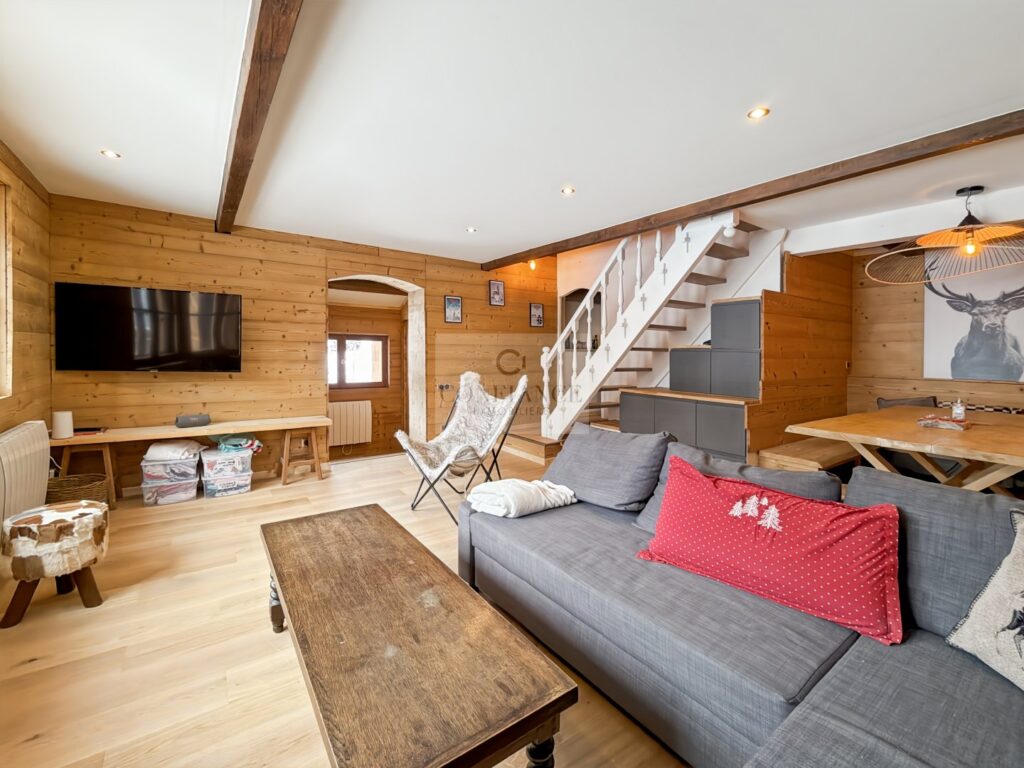 Chalet – 3 pièces – 2 chambres – 77 m²