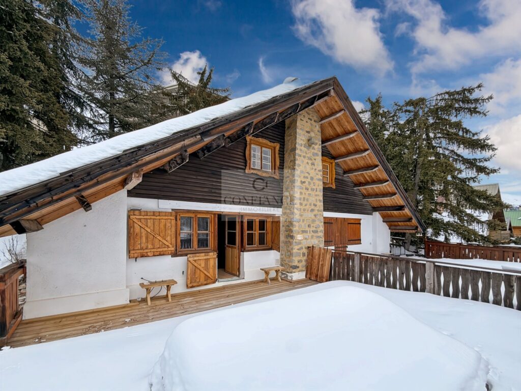Chalet – 3 pièces – 2 chambres – 77 m²