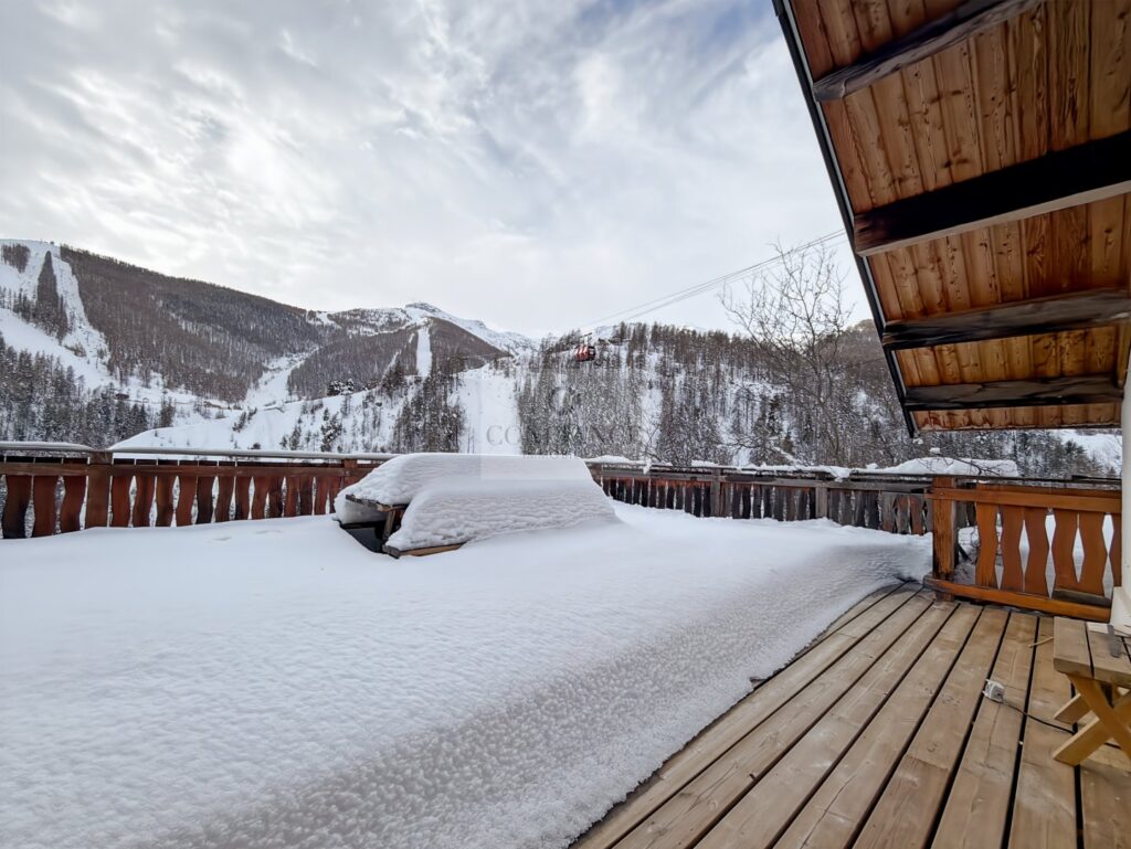 Chalet – 3 pièces – 2 chambres – 77 m²