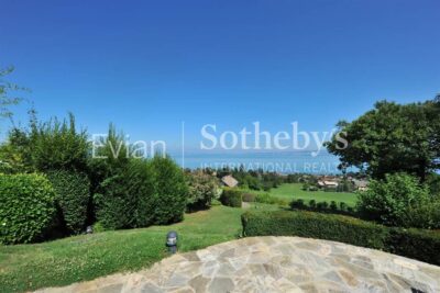 Vente EVIAN VILLA VUE LAC – 6 pièces – 4 chambres – 288 m²