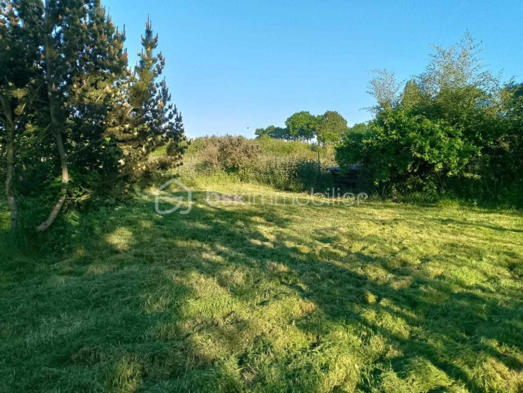 Terrain de 678 m² avec vue dégagée sur la campagne – NR pièces – NR chambres – 678 m²