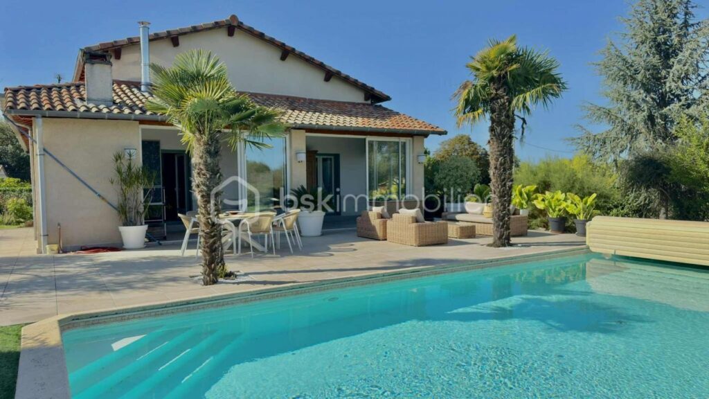 Couffouleux – Maison T6 avec piscine et sous-sol – 6 pièces – 4 chambres – 165 m²