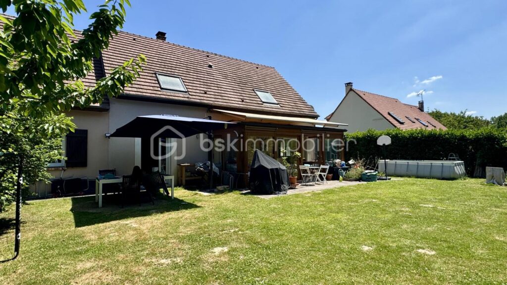 Maison familiale de charme au calme avec vue … Gretz-Armainvilliers 77220 – 8 pièces – 4 chambres – 223 m²