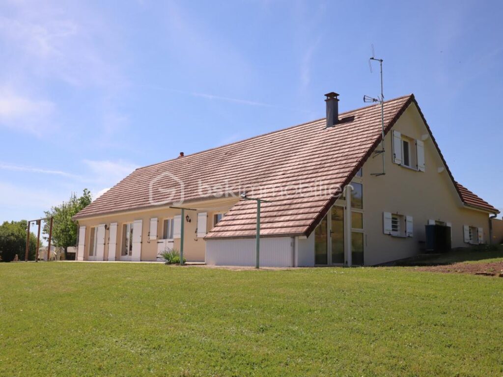 ‘Avez vous déja écouté le silence?’ – 5 pièces – 3 chambres – 163 m²