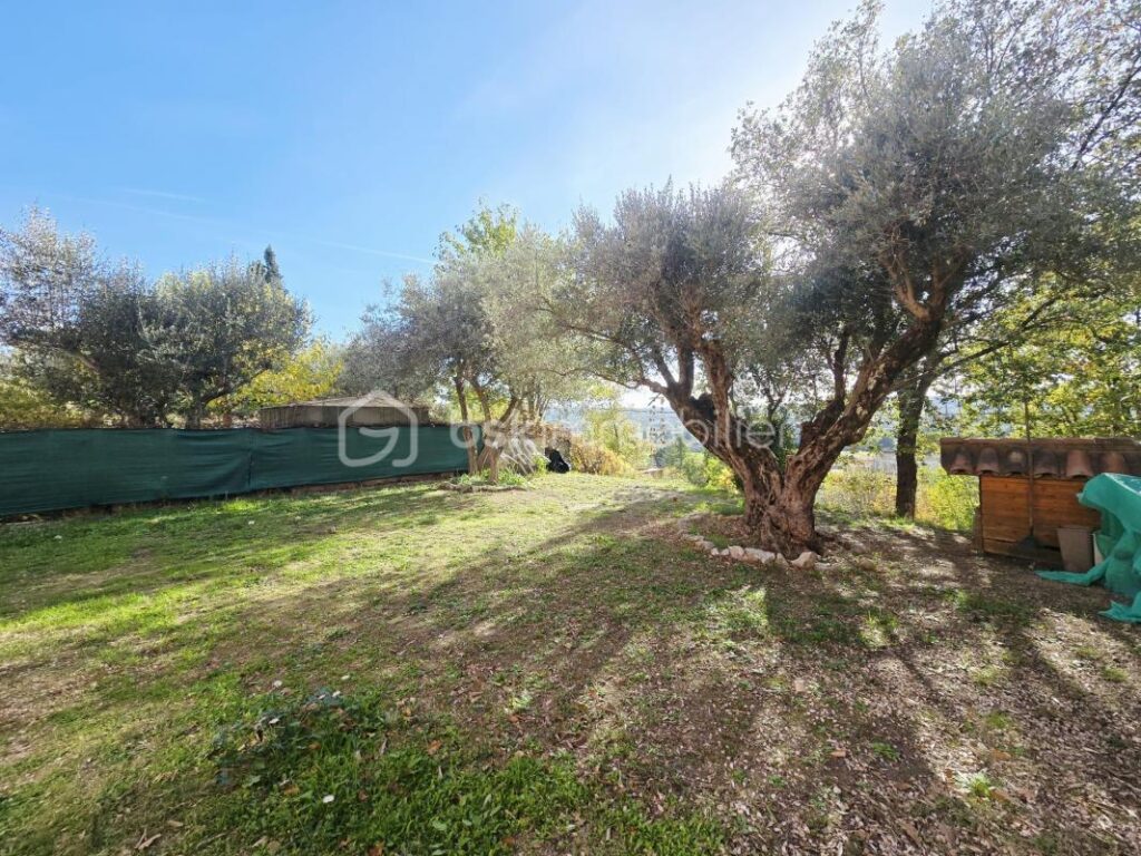 FAYENCE VENTE MAISON 4 PIECES PROCHE COMMERCES ET ECOLES – 4 pièces – 3 chambres – 92 m²