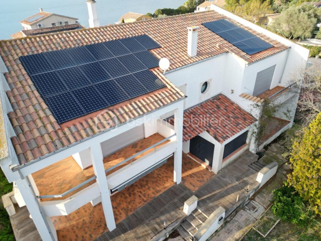 BATISSE D’ARCHITECTE 310m2 BALARUC LE VIEUX VUE ETANG – 10 pièces – 6 chambres – 309 m²