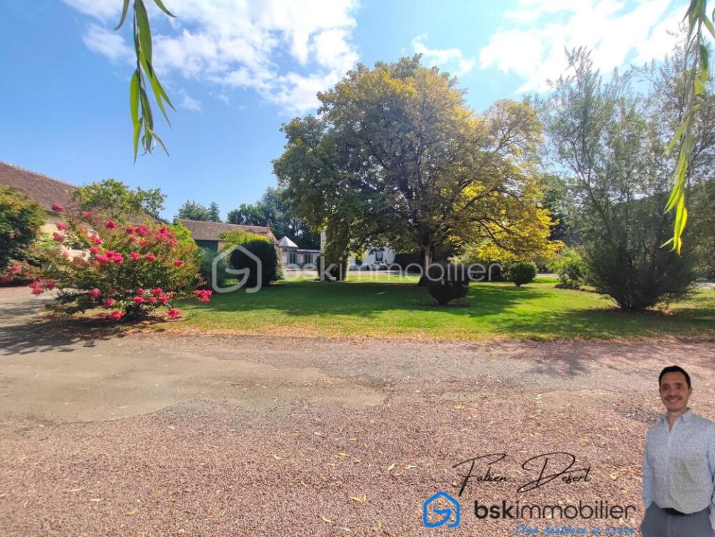 Belle propriété de 190m² en pleine campagne de Courcival – 8 pièces – 5 chambres – 190 m²