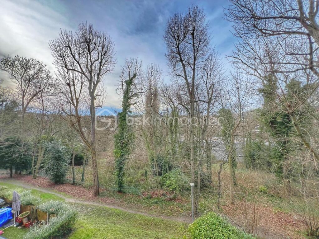 Votre nouveau coup de coeur dans un cadre verdoyant ! – 4 pièces – 3 chambres – 82 m²