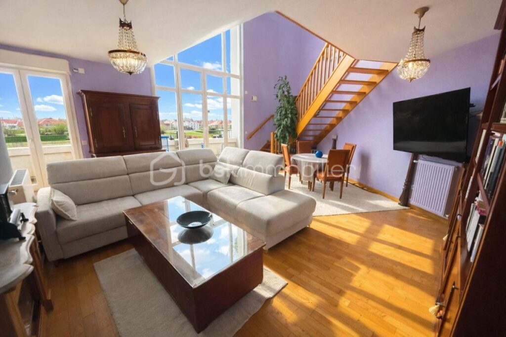 Duplex d’exception de130 m2 avec rooftop et vue Sacré-Cœur – 5 pièces – 4 chambres – 108 m²