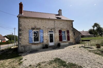 Charmante maison de village en pierre – 4 pièces – 3 chambres – 91 m²