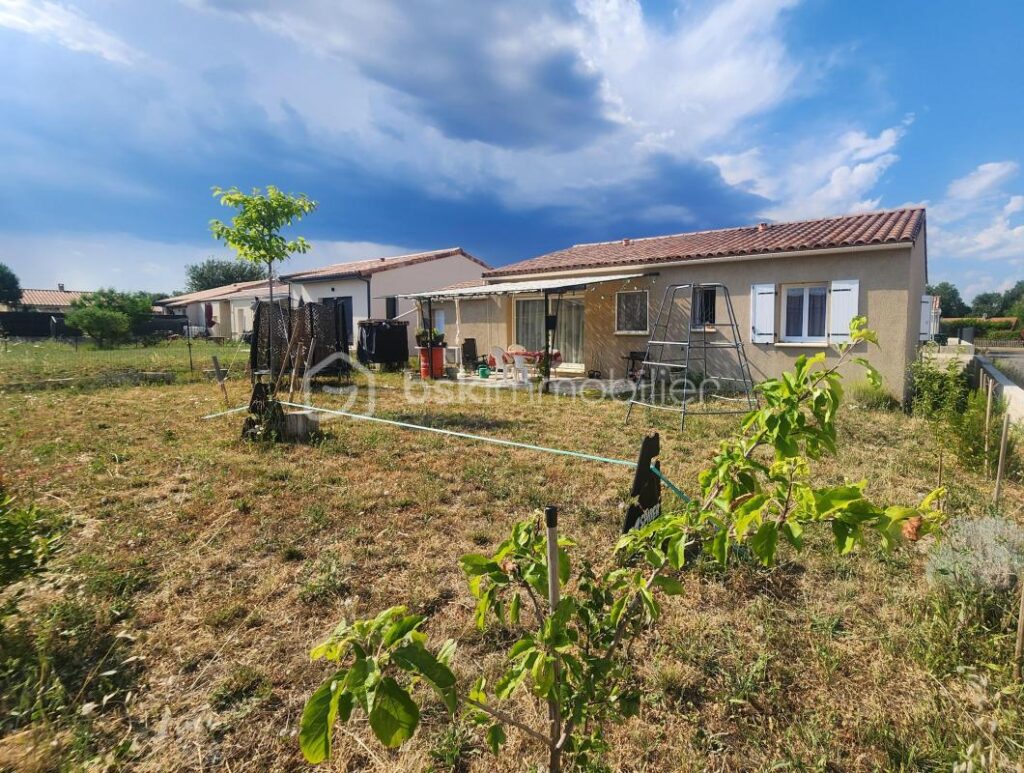 Maison provençale récente – 4 pièces – 3 chambres – 91 m²