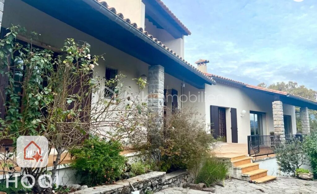 Maison de caractère CAZILHAC – 5 pièces – 3 chambres – 185 m²