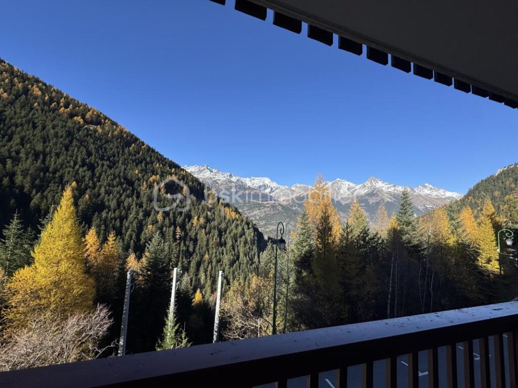 Studio cabine avec balcon – Vue montagne – Valfréjus (73500) – 1 pièce – NR chambres – 18 m²