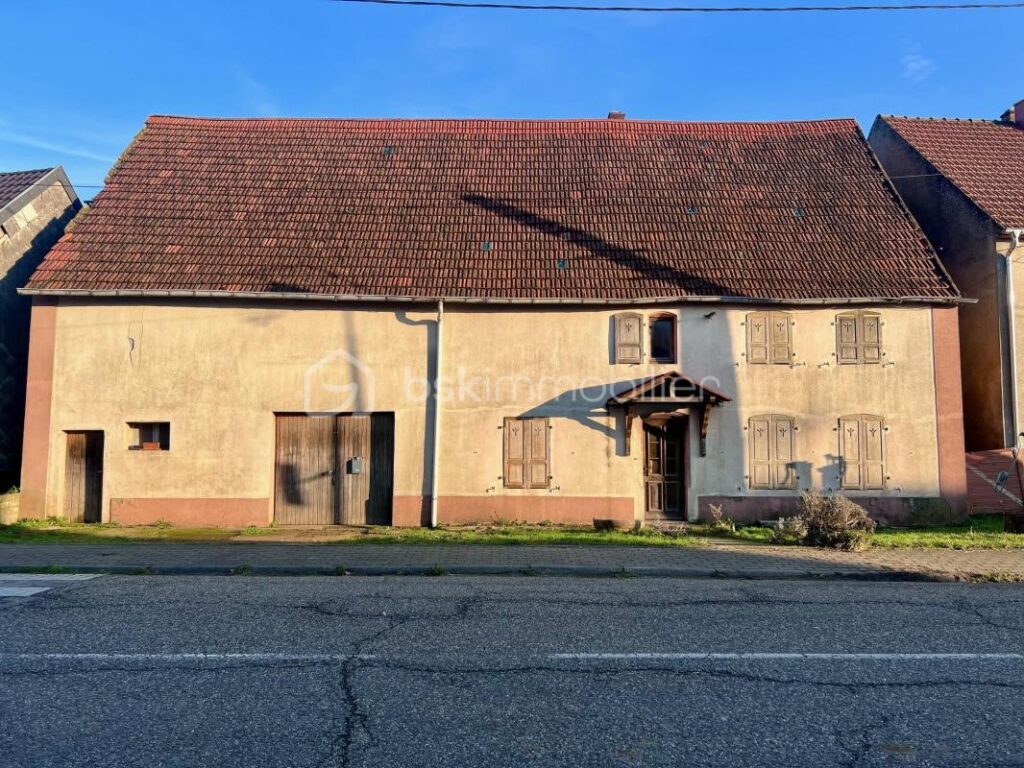 Maison de village 150 m² avec grange – Projet de rénovation – Petit-Réderching – 5 pièces – 3 chambres – 150 m²