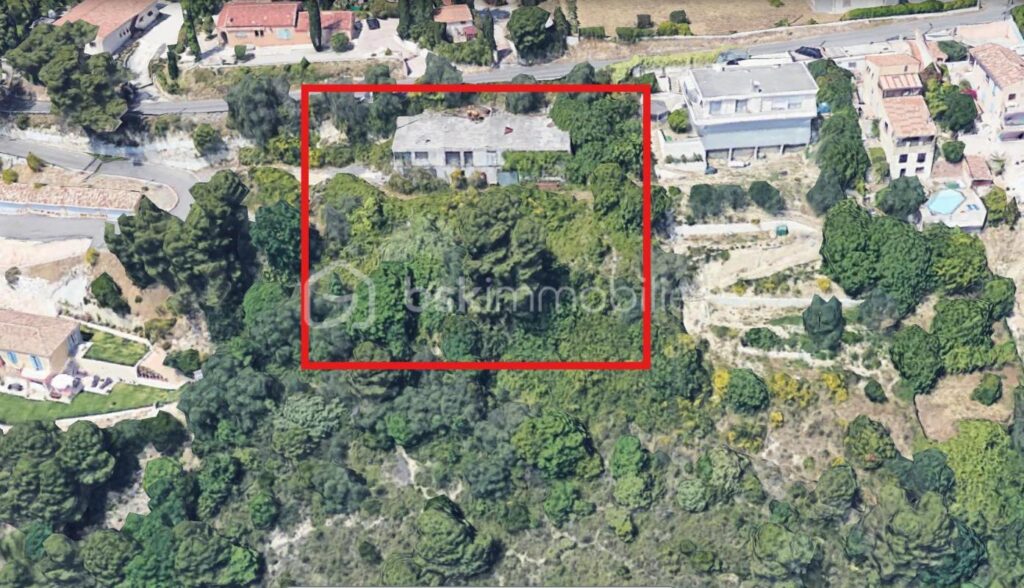 COLOMARS – IDEAL INVESTISSEUR – MAISON EN TRAVAUX INACHEVES – 500M² – TERRAIN 1975 M² – 20 MIN NICE – 6 pièces – 5 chambres – 499 m²