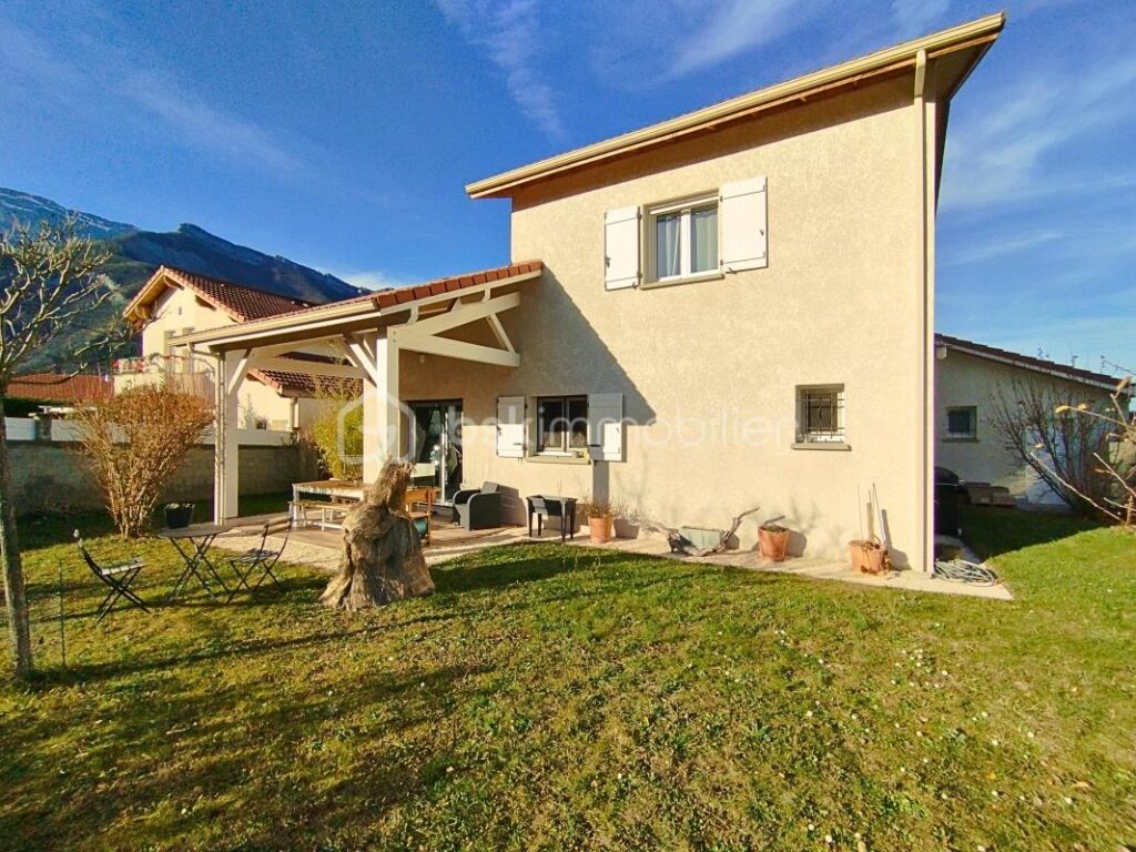 Maison individuelle 106m2 – 5 pièces – 3 chambres – 106 m²