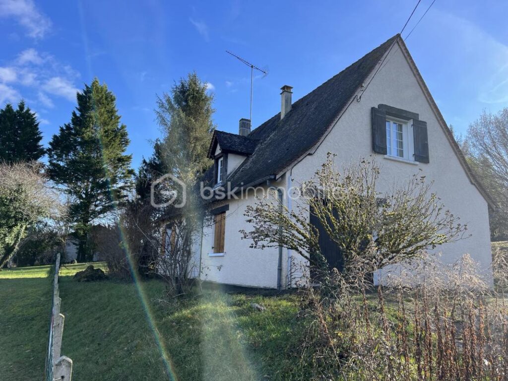 MAISON STYLE PÉRIGOURDINE – 6 pièces – 3 chambres – 119 m²