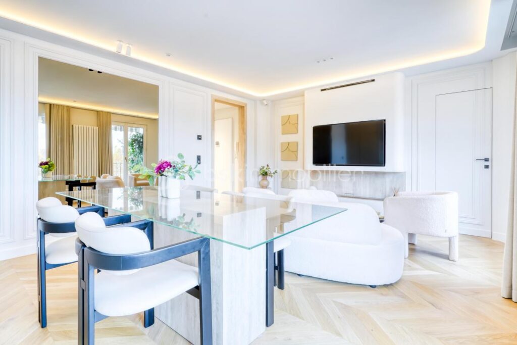 Pantin – 3 pièces – 62 m² – Dernier étage – Parking – Meublé – 3 pièces – 2 chambres – 62 m²