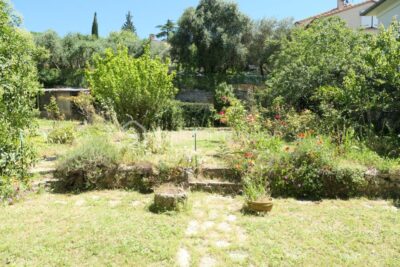 Maison de maître avec Jardin sans vis à vis proche centre ville, commodités et transports ! – 5 pièces – 3 chambres – 99 m²